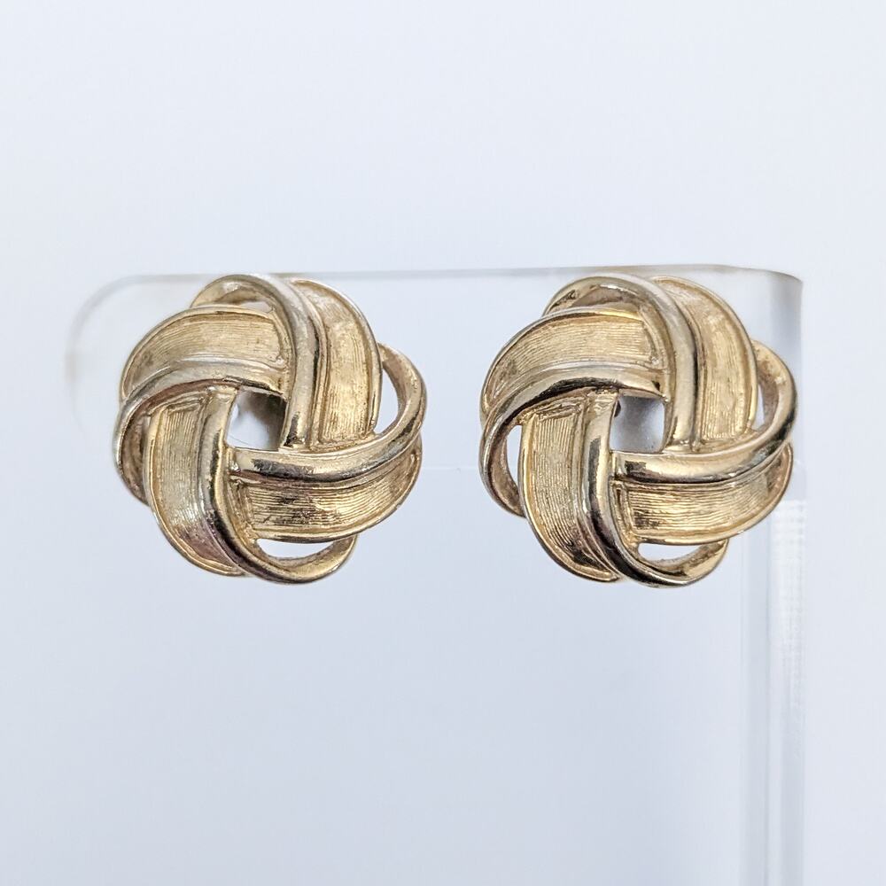 Vintage Trifari Clip On Earrings Statement Large Gold Tone 1"